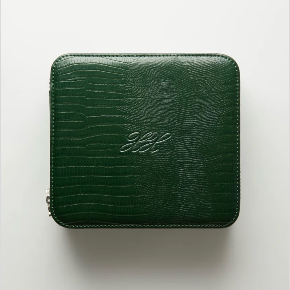 Lexxola Green Embossed Jewelry Travel Case